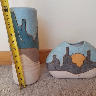 Lot A7 2 Pc Soutwest Pottery Artist Signed Decorative Vases #3