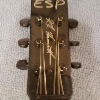 Lot-F13 Kirk Hammett Left Handed 6 String Guitar Black ESP w/ Case