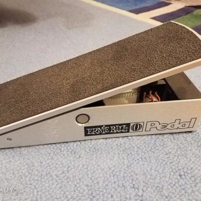 Lot-F18 Ernie Ball Volume Pedal No Box Used