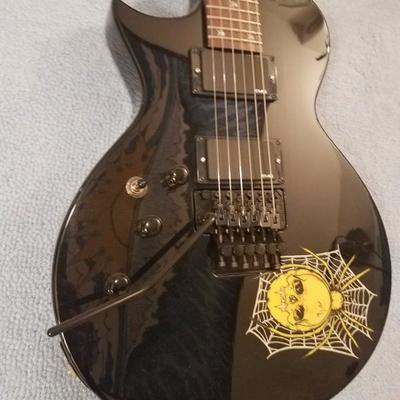 Lot-F13 Kirk Hammett Left Handed 6 String Guitar Black ESP w/ Case