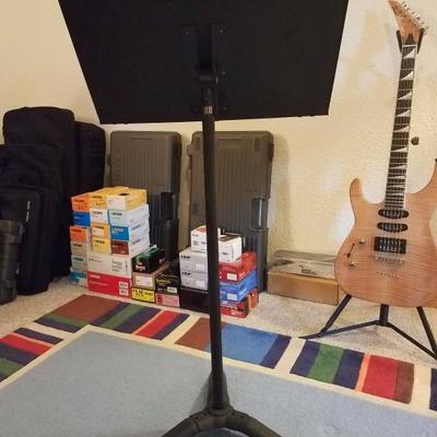 Lot-F4 Hamilton Music Stand Adjustable Metal 