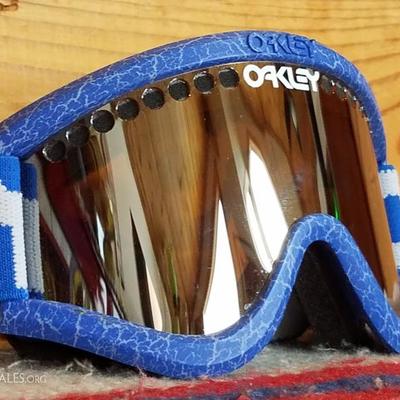 Lot-C33 Blue & Metallic Oakley Ski Goggles