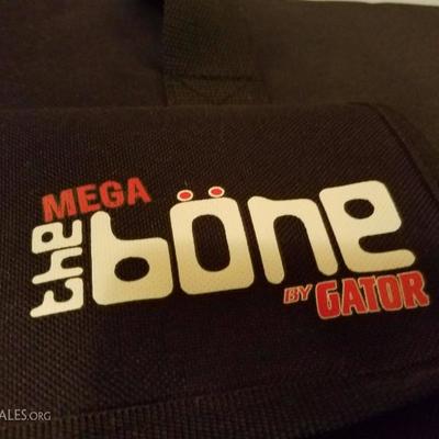 Lot-F49 Mega Bone by Gator Pedal Board