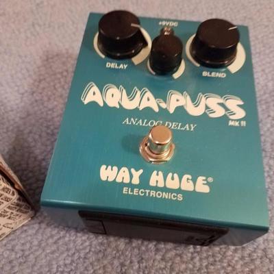 Lot-F45 Way Huge Aqua-Puss Pedal