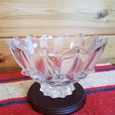 Lot-B64 Heavy Ornate Leaded Crystal Bowl w/ Wood Base