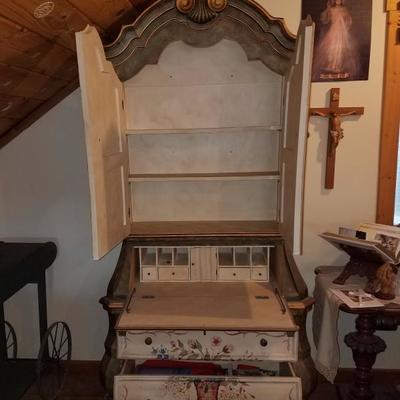 Lot-D13 Painted Double Drawer 2 Door Secretary Desk 82x42x18
