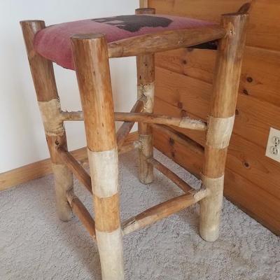 Lot A2 Single Rustic Log Bar Stool Fabric Covered Bear Print