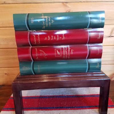 Lot-B9 Wooden Explorers Hidden Chest Book DÃ©cor w/ Stand