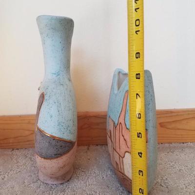 Lot A6 2 Pc Southwest Pottery Artist Signed Decorative Vases #2
