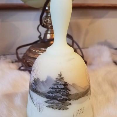 Lot-B44 Vintage Hand Painted Fenton Gone W/ the Wind Hurricane Lamp