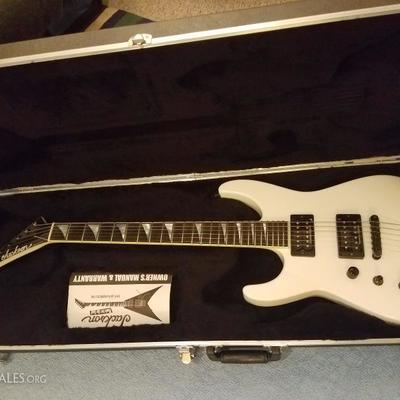 Lot-F8 SL1 Soloist Left Hand Jackson Guitar White W/ Case