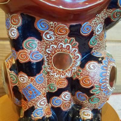 Lot-A14 Asian Porcelain Lucky Cat w/ Stand Andrea by Sadek