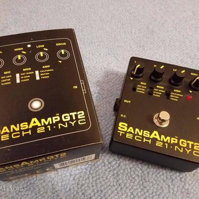 Lot-F25 Sans Amp GT2 Tech 21 NYC Foot Pedal
