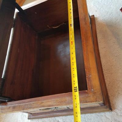 Lot-B5 Handmade Painted Noah's Ark Themed Wooden Chest/Box