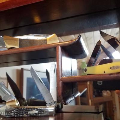 Lot-B34 28 Pc Case Knife Collection Original Productions w/ Wood Display