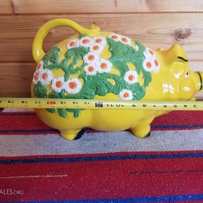 Lot-B54 Vintage Universal Statuary Yellow Piggy Bank 1976 