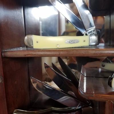 Lot-B34 28 Pc Case Knife Collection Original Productions w/ Wood Display