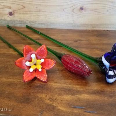 Lot-B65 3 Pc Hand Blown Long Stem Flowers 