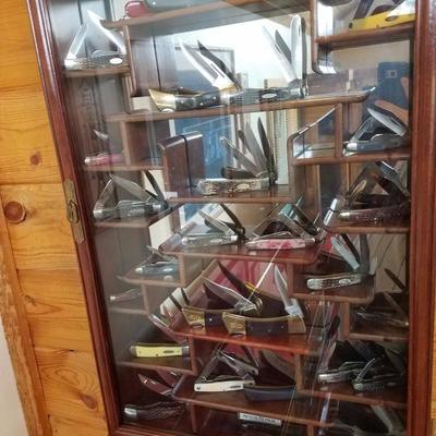 Lot-B34 28 Pc Case Knife Collection Original Productions w/ Wood Display
