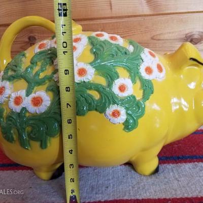 Lot-B54 Vintage Universal Statuary Yellow Piggy Bank 1976 