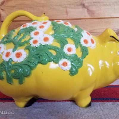 Lot-B54 Vintage Universal Statuary Yellow Piggy Bank 1976 
