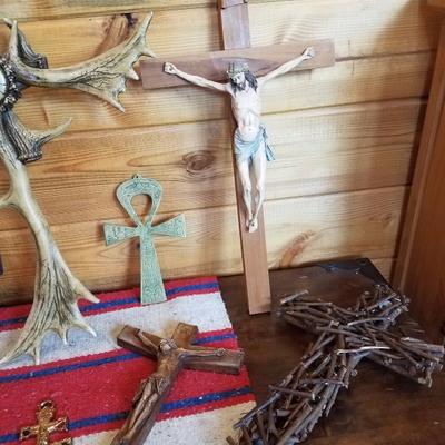 Lot-E3 Lot of 11 Mixed Crucifixes Crosses Wall Hanging Religious