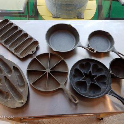 Lot-B4 7 Pc Cast Iron Cornbread Frying Pans Mixed Lot