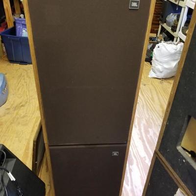 JBL J325a speakers set of 2