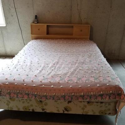 Blonde Bedroom Queen Headboard and Frame