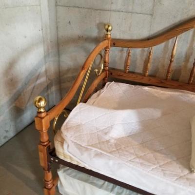 Wood Day Bed