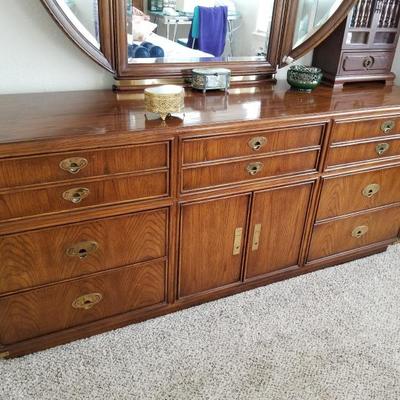 Beautiful Full Dresser W/ Mirror