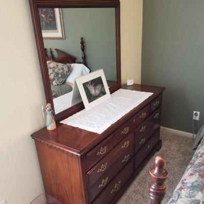 Beautiful Wood Dresser W/ Mirror