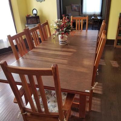 Handmade Solid Wood Amish Removable Leather Top Dining Table & Chairs