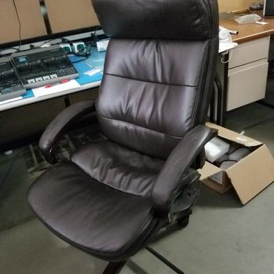 Dark Brown Rolling Office Chair A-75