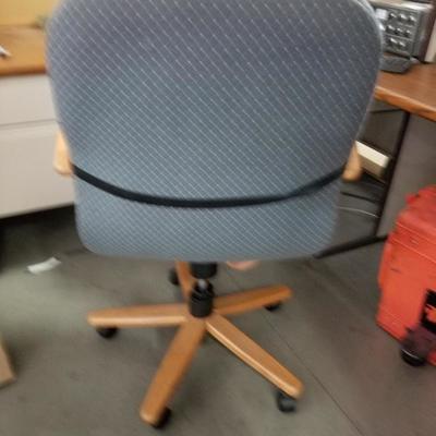 Blue Fabric Armed Rolling Office chair