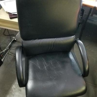 Black Rolling Office Chair B-9