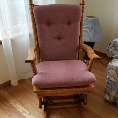Vinage Glider Rocking Chair 