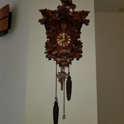 German Cock-coo Clock By Musik Battery Operated NICE 