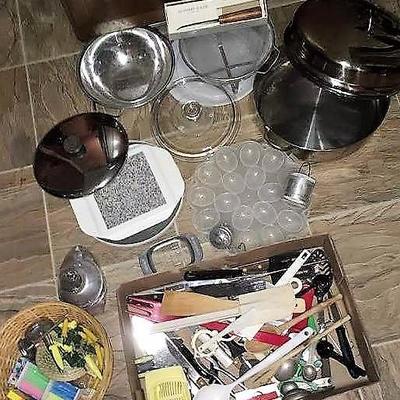 Kitchen Cookware & More