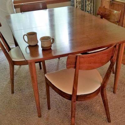 Drexel - Mid Century Dining Set w/Chairs and (2) Leaves