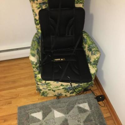 Vintage Floral Chair with Rug and Massager