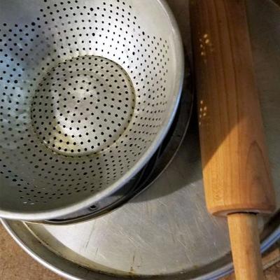 Baking Pan Collection with Pin