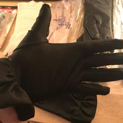 gloves gloves and more leather gloves