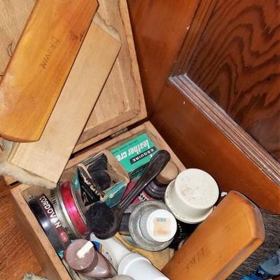 Shoeshine Kit - Lot #233