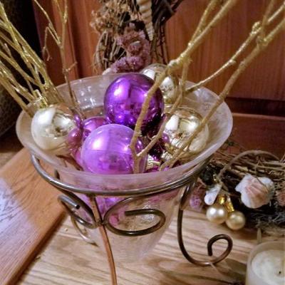 Holiday Decor Candles Ornaments Wreath Lot #82 
