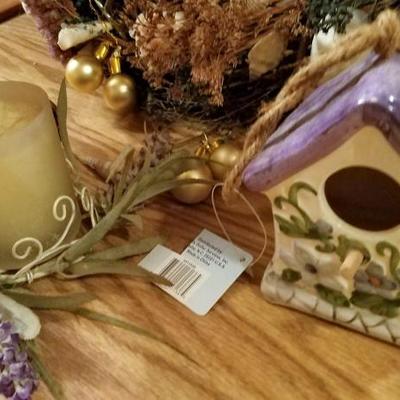 Holiday Decor Candles Ornaments Wreath Lot #82 
