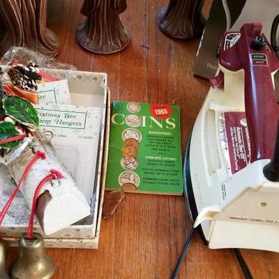 Are You In? Holiday Decor - Lot # 217 