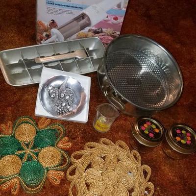 Antique Kitchenware #143