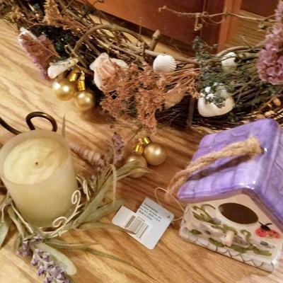 Holiday Decor Candles Ornaments Wreath Lot #82 