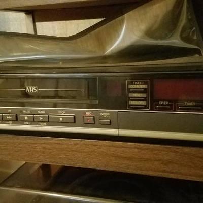Turntable, VCR And Speakers - Lot # 222 